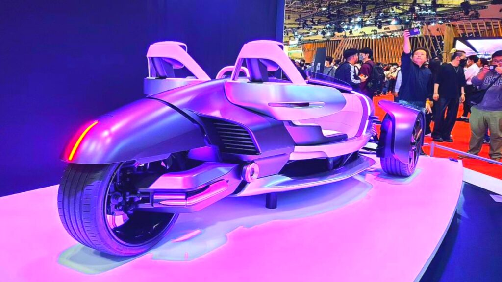 New yamaha to exhibit tricera concept price